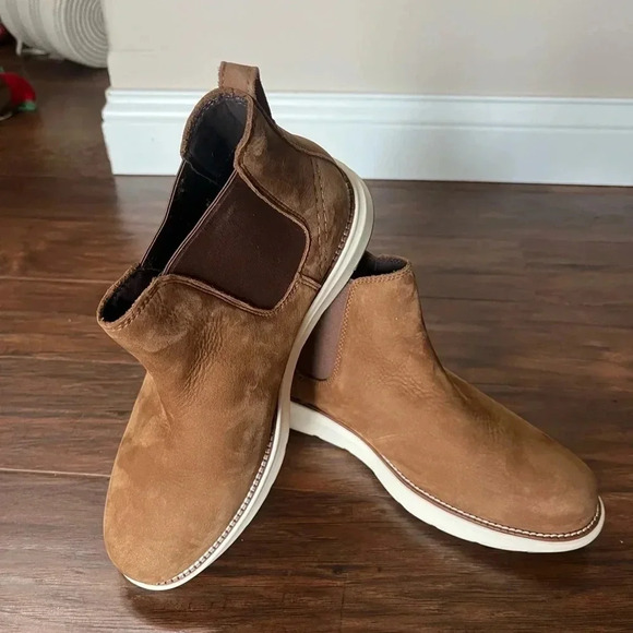 Cole Haan- Men’s Chelsea Nubuck leather boots-Size 8 NWT - Picture 1 of 11